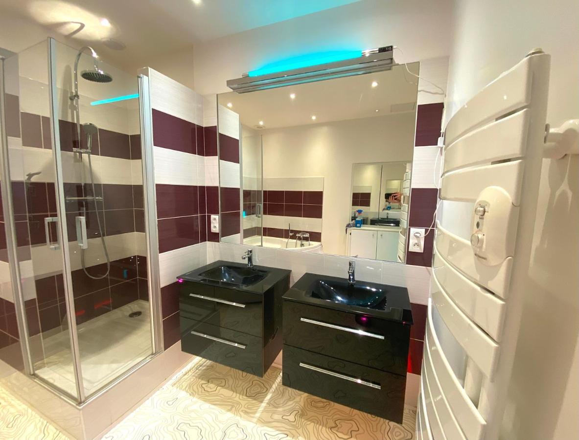 Floydroom'S Pau Chambre Hotes Standing Dans Appartement Partage Proche Chateau Exterior photo